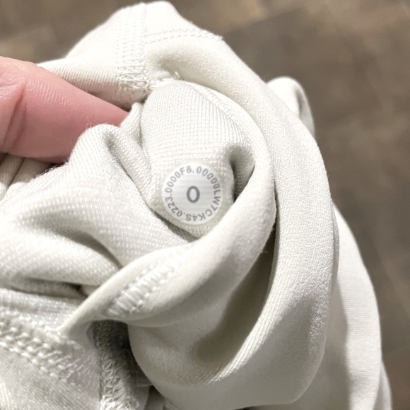 SOLD Lululemon Align Shorts - Picture 3 of 3